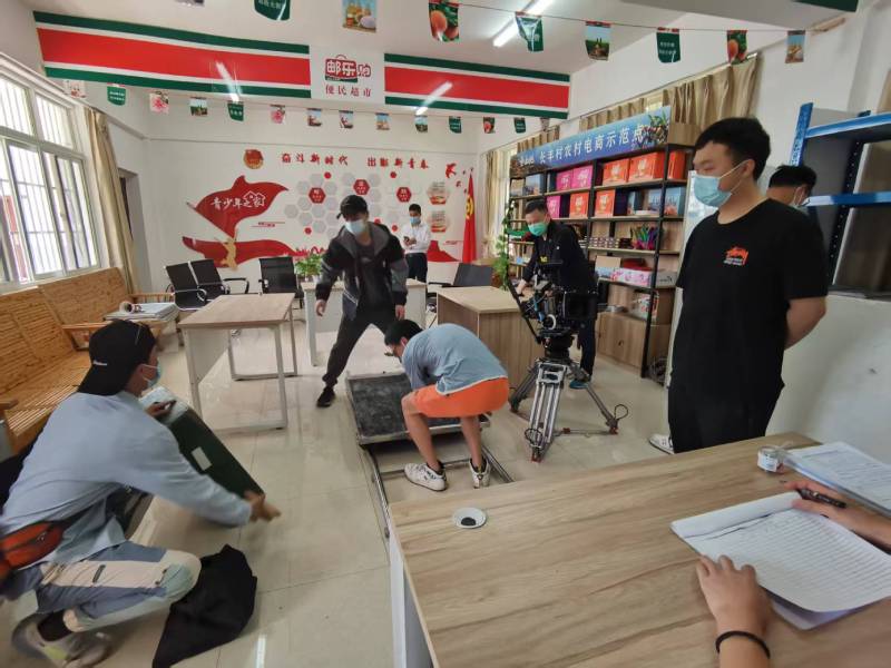 万州区广告片拍摄公司：极简主义践行者，少即是多的视觉哲学