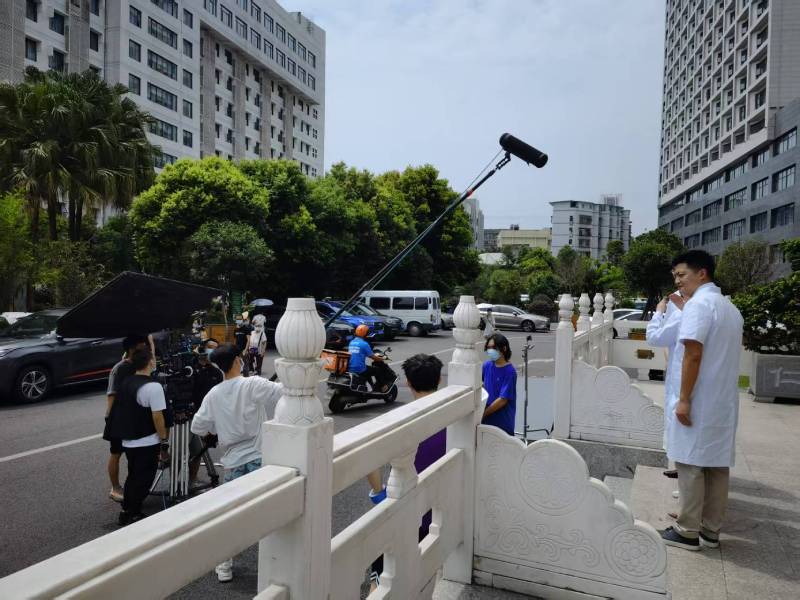 万州区广告片拍摄公司低成本实现高规格制作的诀窍